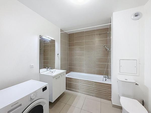 Appartement F4 dans résidence récente de 2023 - dernier étage - 3 chambres - magnifique terrasse de 36 m2 et une place de stationnement