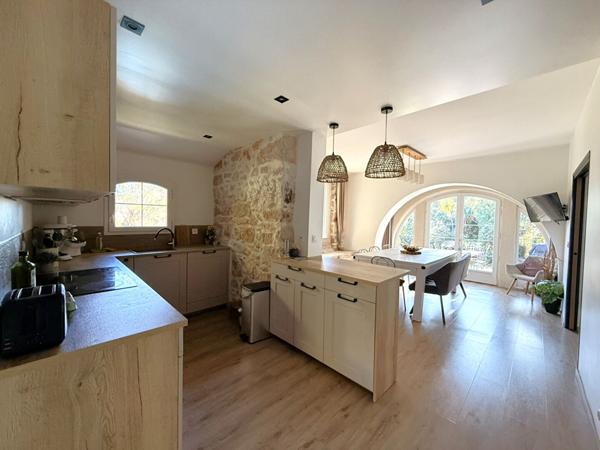 Mas Provençale 6 pièces 135 m2 sur terrain 5275m²