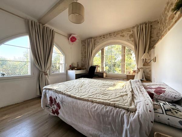 Mas Provençale 6 pièces 135 m2 sur terrain 5275m²