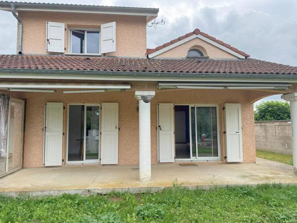 MAISON SITUEE A BELIGNEUX - CHANES