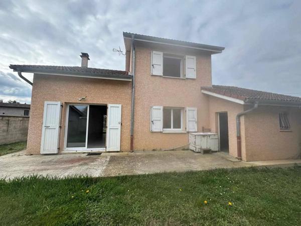 MAISON SITUEE A BELIGNEUX - CHANES