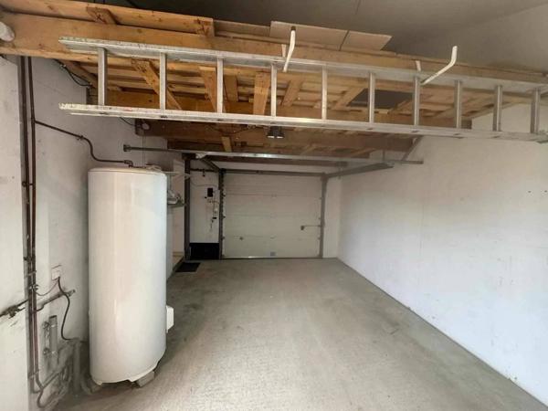 MAISON SITUEE A BELIGNEUX - CHANES