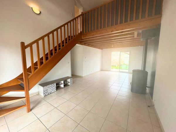 MAISON SITUEE A BELIGNEUX - CHANES