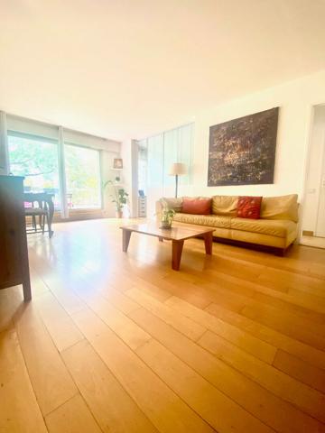 Appartement Courbevoie 4 pièce(s) 93 m2