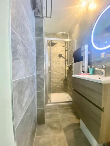 Appartement Courbevoie 4 pièce(s) 93 m2