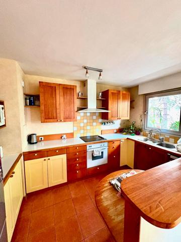 Appartement Courbevoie 4 pièce(s) 93 m2