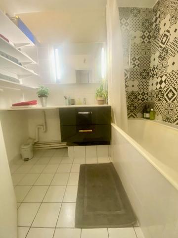 Appartement Courbevoie 4 pièce(s) 93 m2