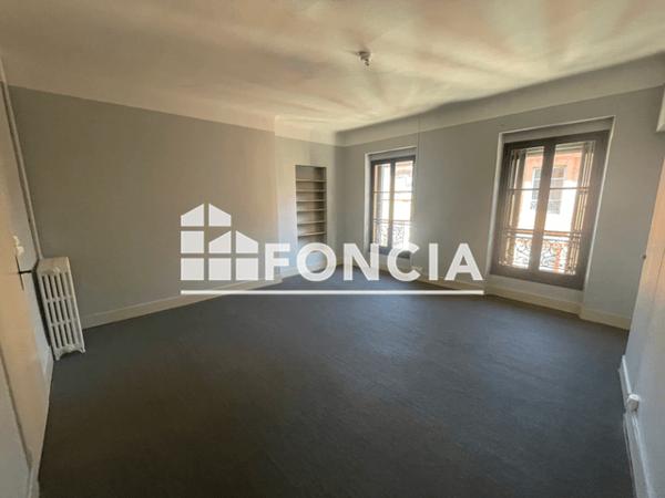 Location Appartement 2 pièces 71.31 m² - 51 RUE DE LA REPUBLIQUE Montauban 82000