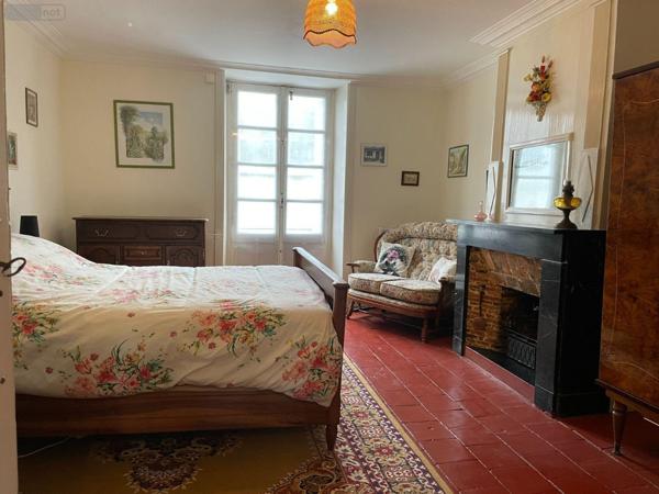 Maison à vendre à Bais en Mayenne (53160), ref : 12703/3679