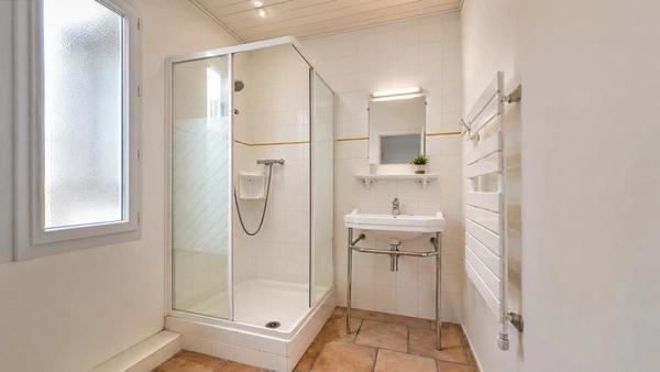 MÉRINDOL (84) | Magnifique propriété de 215 m² habitables (vendue meublée) avec 3 chambres d'hôtes