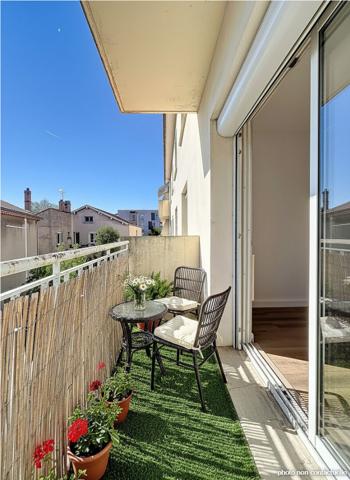 Exclusivité Nestenn. VALENCE CHATEAUVERT, charmant T3 rénové de 69m2 avec balcon