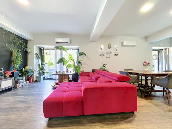 Appartement rénové avec goût, terrasse et parking