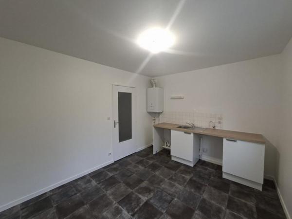 Appartement T5 à louer - 102 m² (réf : 512649)