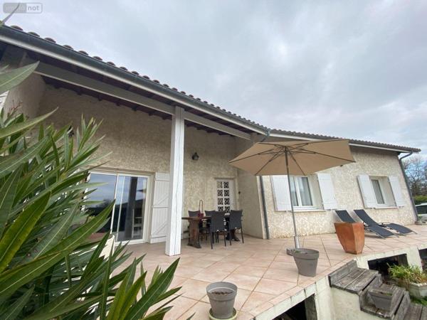 Maison individuelle à vendre à Parempuyre en Gironde (33290), ref : 032/1618   
Centre