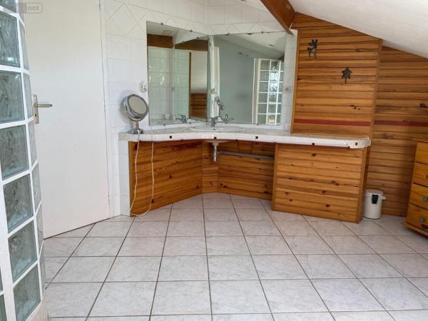 Maison individuelle à vendre à Parempuyre en Gironde (33290), ref : 032/1618   
Centre