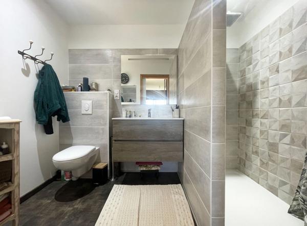 Dpt (17), à vendre maison P8 - Terrain de 1 400,00 m²