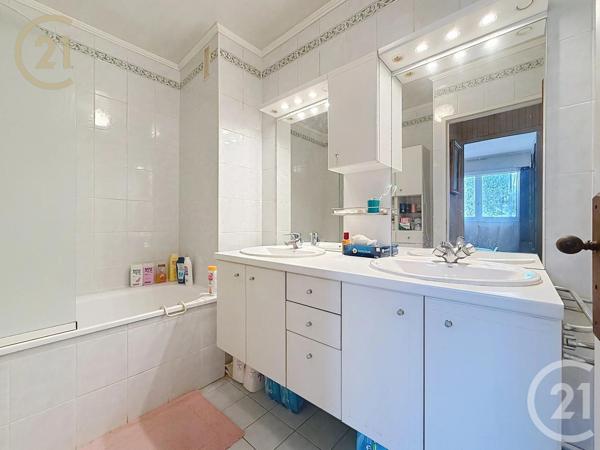 Appartement F4 à vendre  4 pièces - 75,24 m2 BONDY - 93