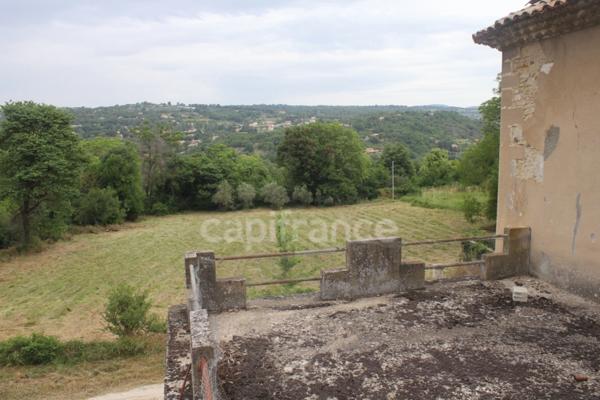 Dpt Vaucluse (84), à vendre SAIGNON Château Historique à Rénover