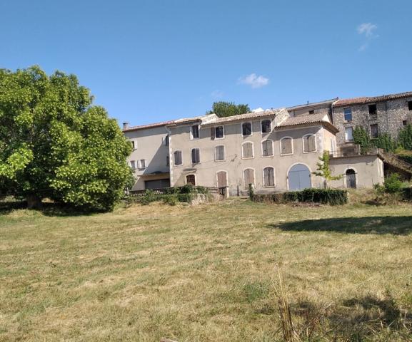 Dpt Vaucluse (84), à vendre SAIGNON Château Historique à Rénover