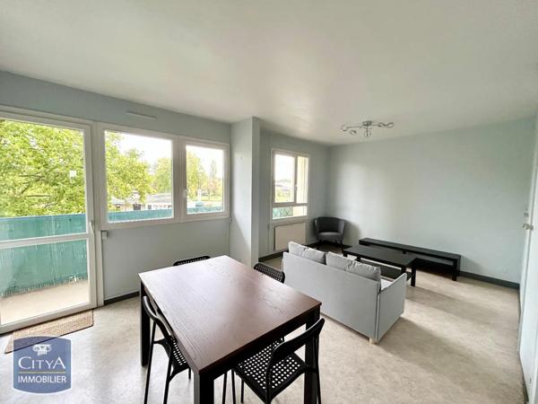 Appartement à louer 2 pièces 59.62m²