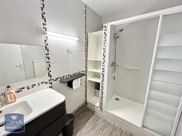 Appartement à louer 2 pièces 59.62m²