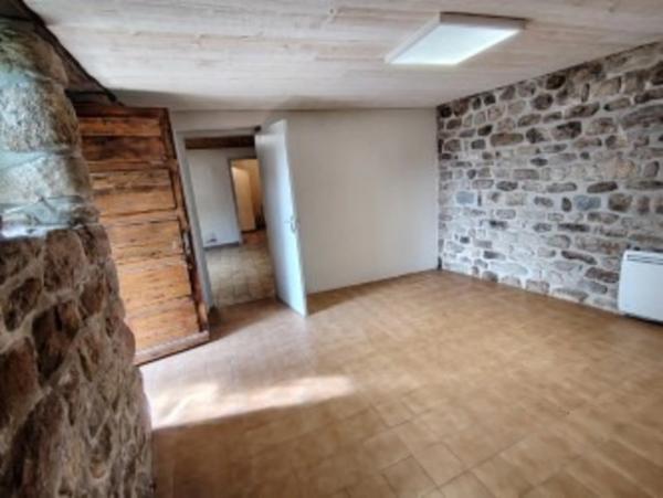 Maison en pierres à vendre 7 pièces SAINT MARTIN DE VALAMAS (07)