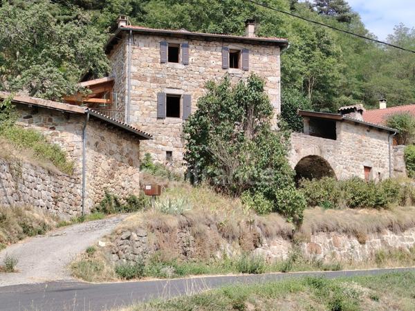 Maison en pierres à vendre 7 pièces SAINT MARTIN DE VALAMAS (07)