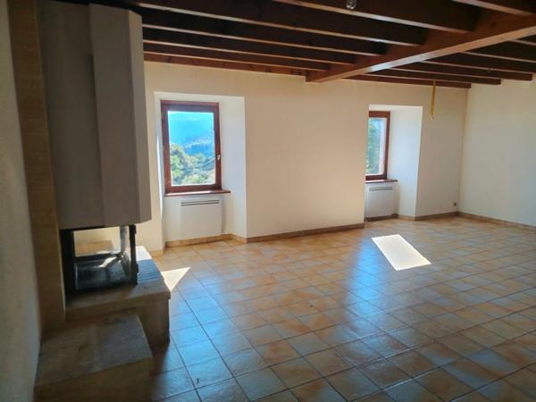 Maison en pierres à vendre 7 pièces SAINT MARTIN DE VALAMAS (07)