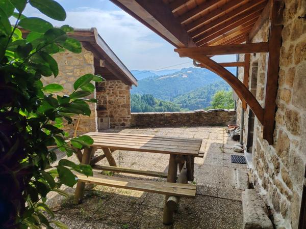 Maison en pierres à vendre 7 pièces SAINT MARTIN DE VALAMAS (07)