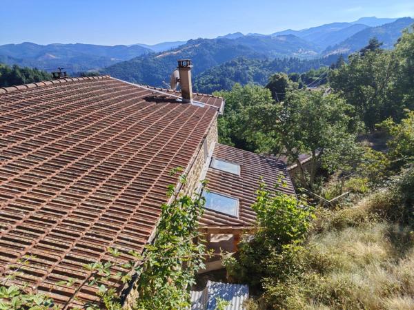 Maison en pierres à vendre 7 pièces SAINT MARTIN DE VALAMAS (07)