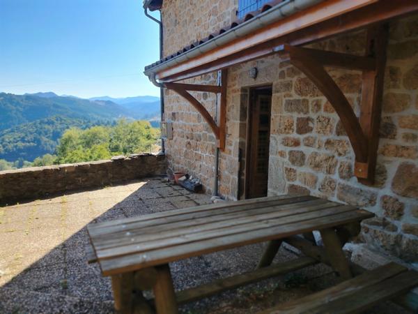 Maison en pierres à vendre 7 pièces SAINT MARTIN DE VALAMAS (07)