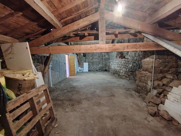 Maison en pierres à vendre 7 pièces SAINT MARTIN DE VALAMAS (07)
