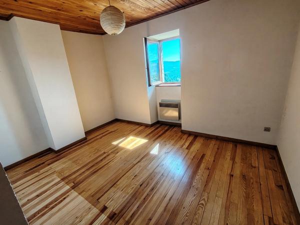 Maison en pierres à vendre 7 pièces SAINT MARTIN DE VALAMAS (07)