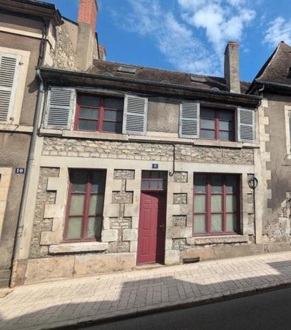 Maison La Charite Sur Loire 4 pièce(s) jardin 390 m²
