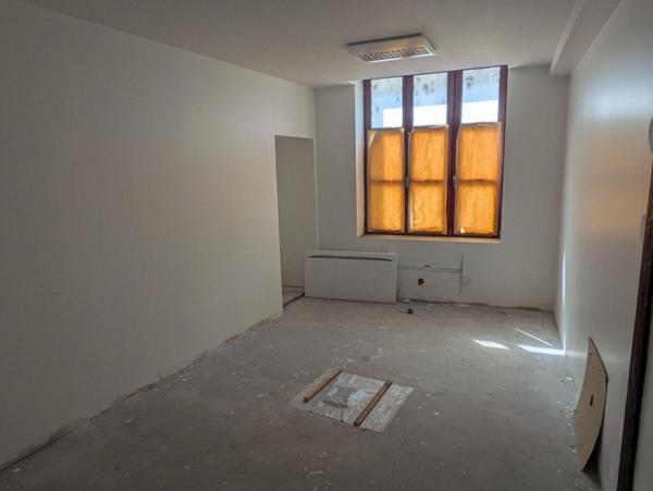 Maison La Charite Sur Loire 4 pièce(s) jardin 390 m²
