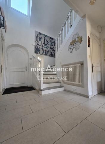 Maison à FOUGERES, 35300 - 7 pièces 155m²