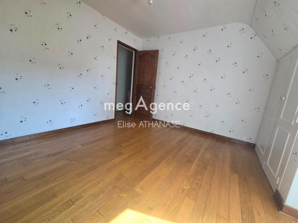 Maison à FOUGERES, 35300 - 7 pièces 155m²