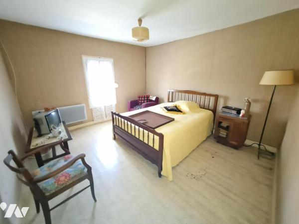 MAISON DE VILLE - A VENDRE- MONTOIRE/ LOIR