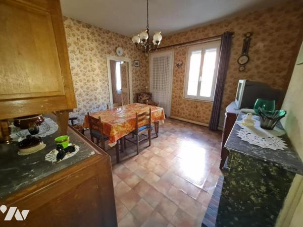 MAISON DE VILLE - A VENDRE- MONTOIRE/ LOIR