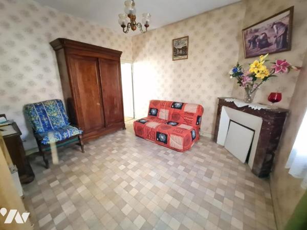 MAISON DE VILLE - A VENDRE- MONTOIRE/ LOIR