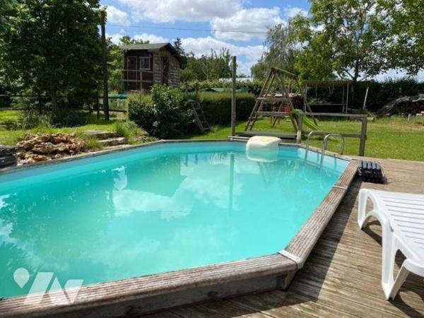 Maison de 184 m² et ses dépendances.