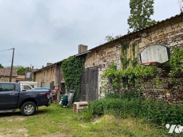 Maison de 184 m² et ses dépendances.