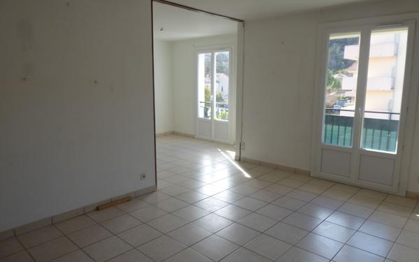 Appartement à vendre    2 pièces • 55 m2 Sisteron