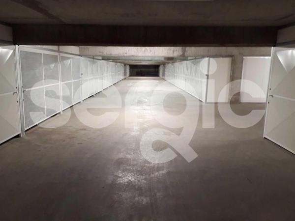 Location Garage Box 12 59110 La Madeleine 14 0407 02 0244