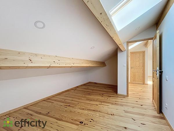 Maison 5 pièces - 136 m² Exclusivité efficity