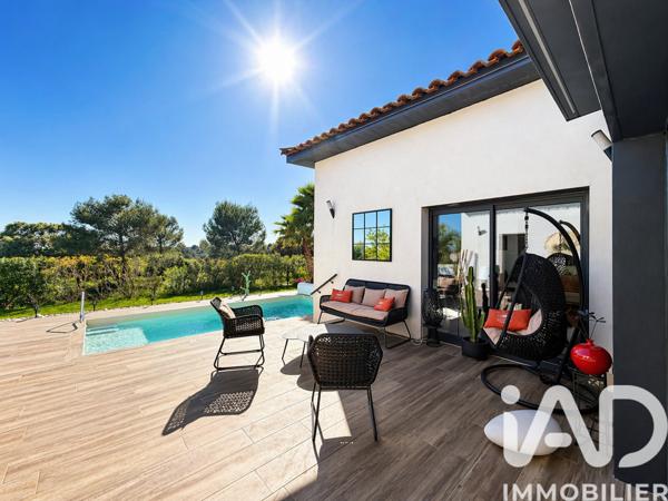 Maison à vendre 7 pièces 168,27 m² Nîmes