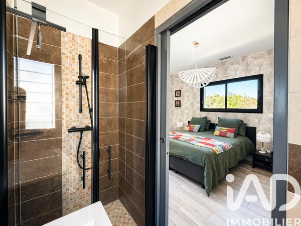 Maison à vendre 7 pièces 168,27 m² Nîmes