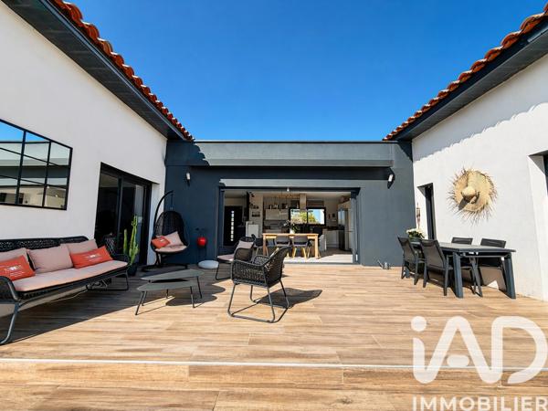 Maison à vendre 7 pièces 168,27 m² Nîmes