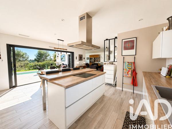 Maison à vendre 7 pièces 168,27 m² Nîmes