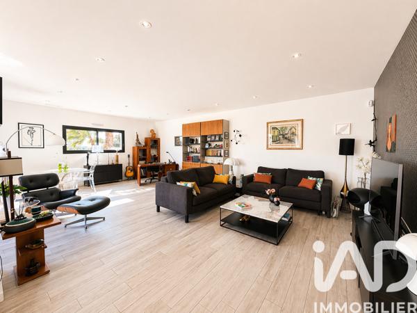 Maison à vendre 7 pièces 168,27 m² Nîmes